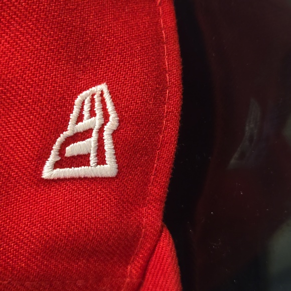 New era hat - Picture 4 of 5